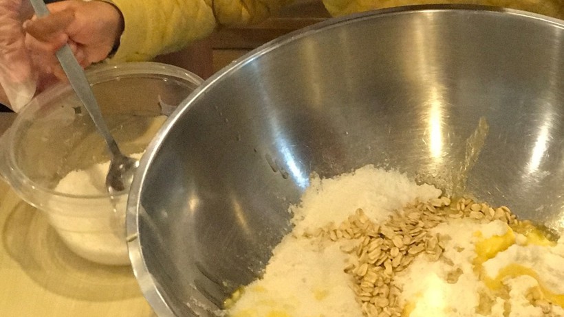 making ANZAC cookies.jpg